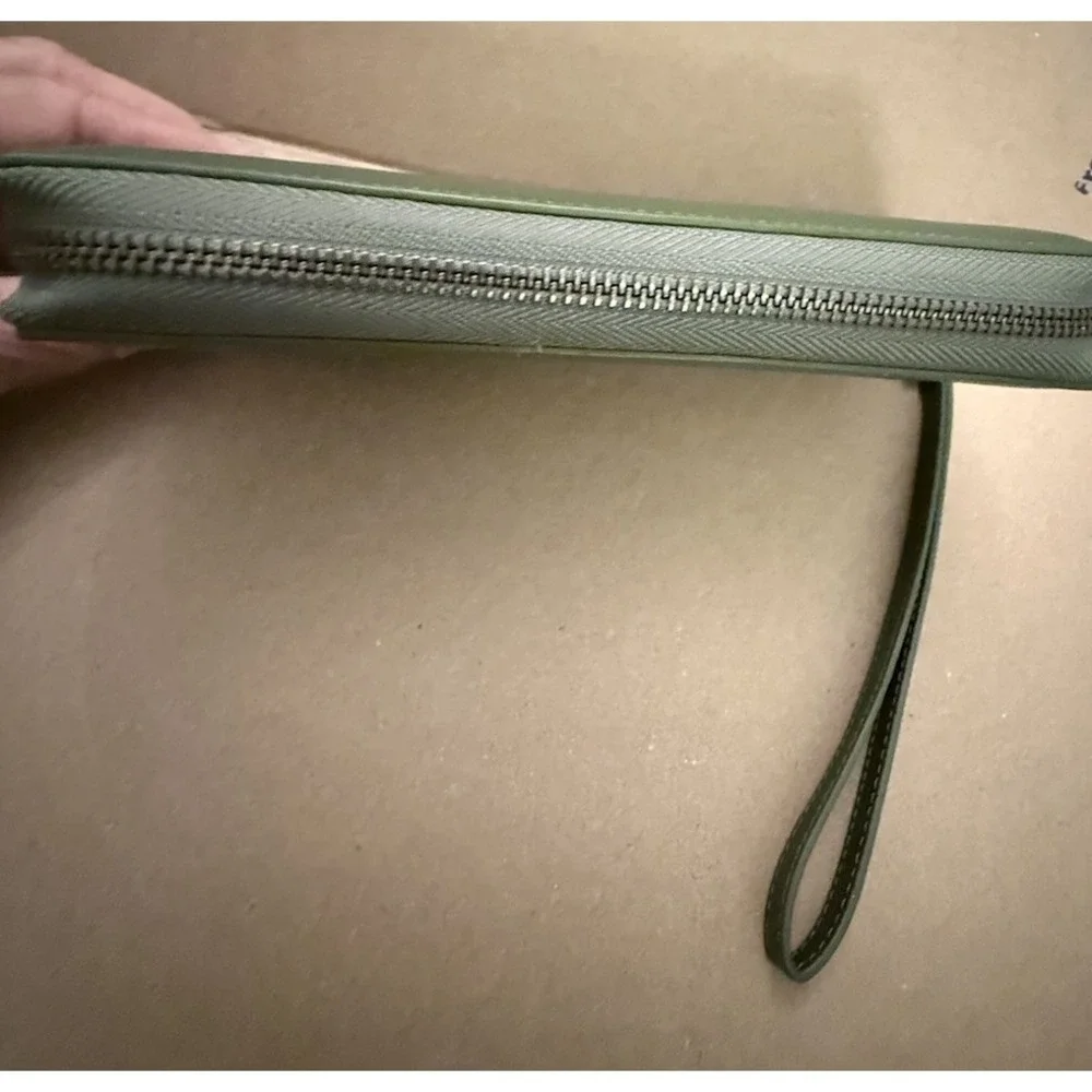 Bveyzi Leather Wallet CardHolder Ziparound Wristlet Green‎ RFID Blocking
